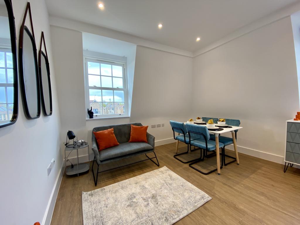 Apartment in Cambridge - View 4