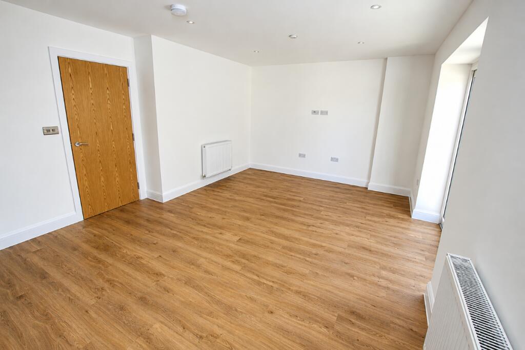 Apartment in Canterbury - More