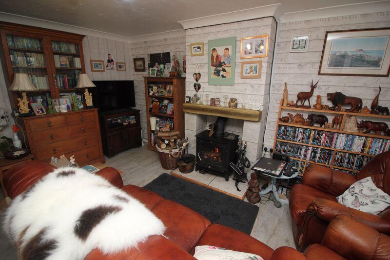 3 Maes Bwcle, Amlwch photo 3