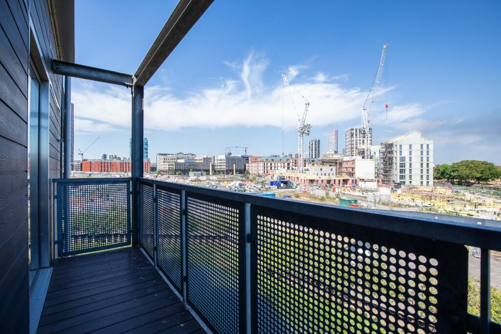 Apartment in London - View 3