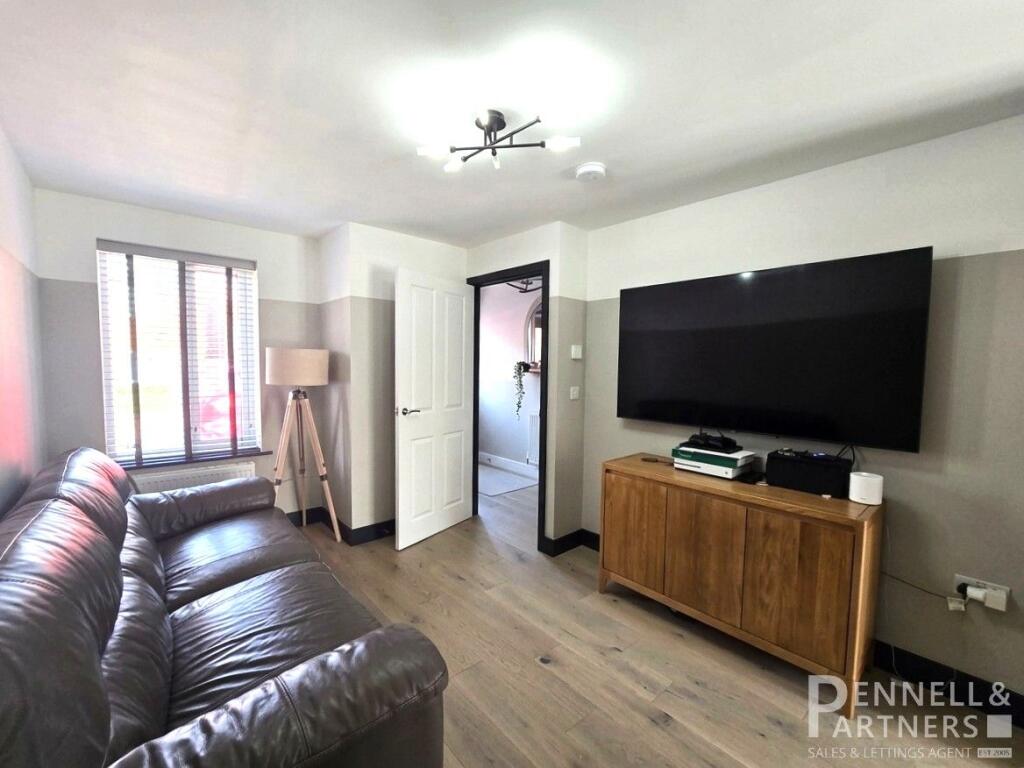 House in Peterborough - View 4