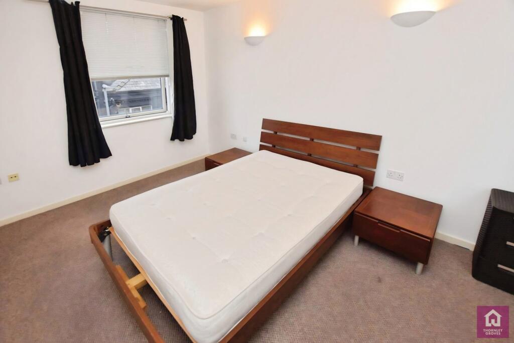 Apartment in Manchester - More