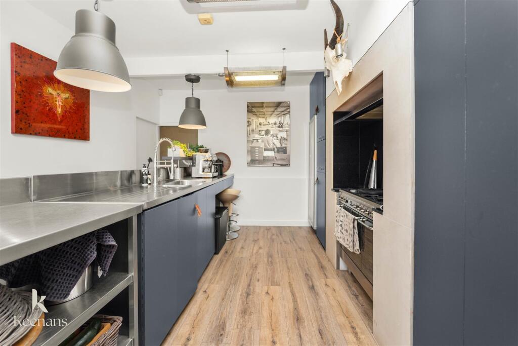 House in Bury, Park - View 5
