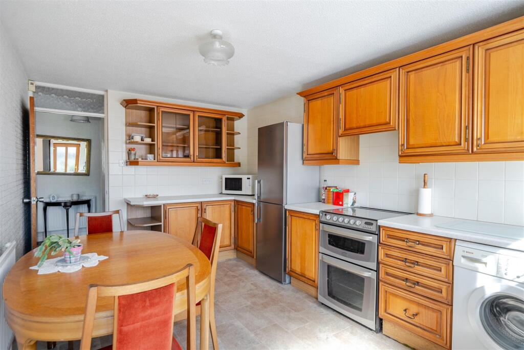 Nunney Close, Keynsham, Bristol photo 5