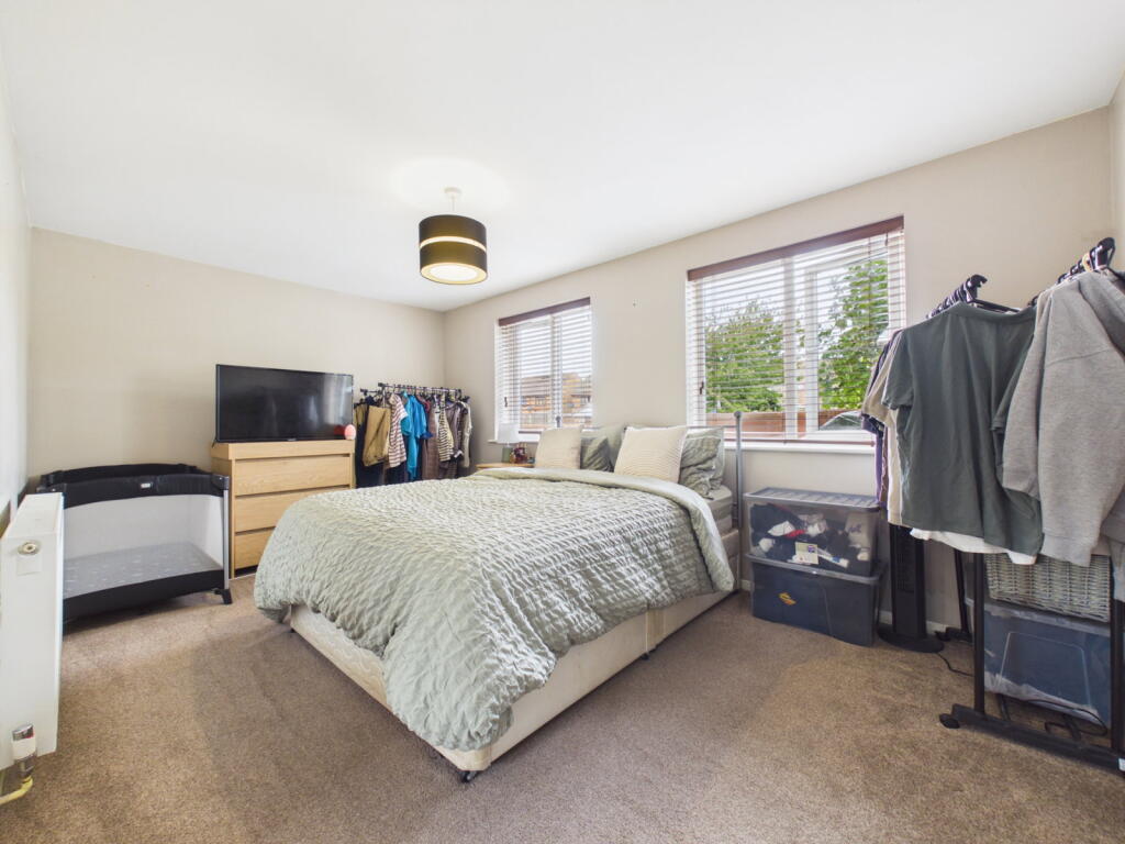 Apartment in Rochester - View 4
