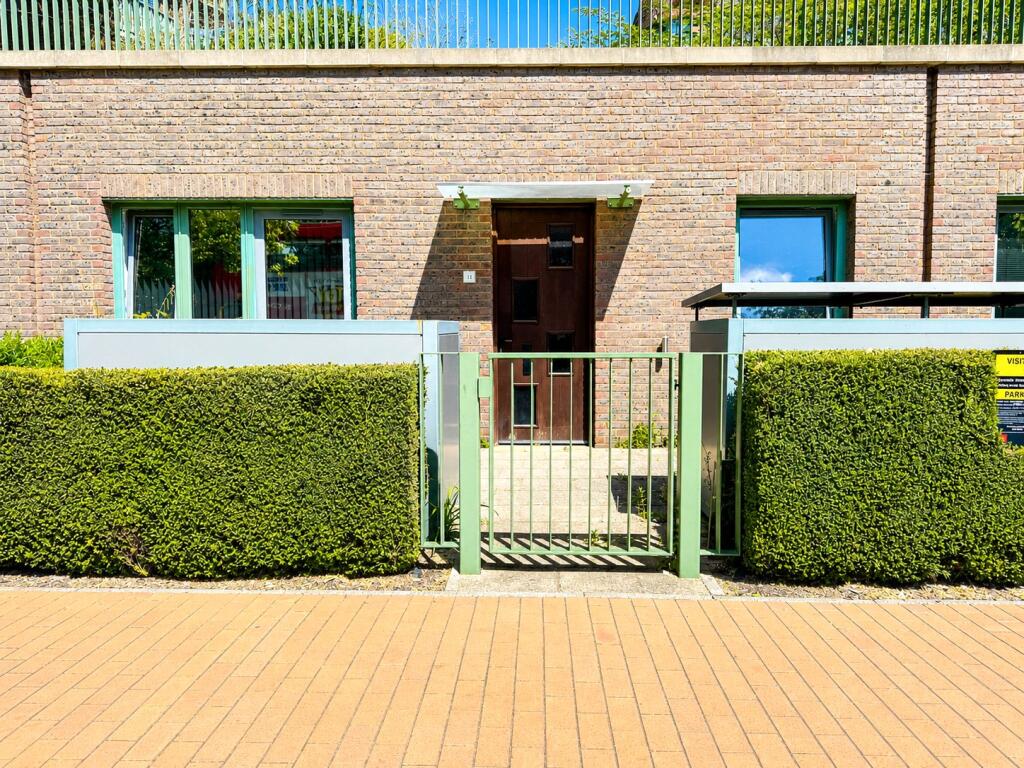 Main image of property: Tudway Road, London, SE3