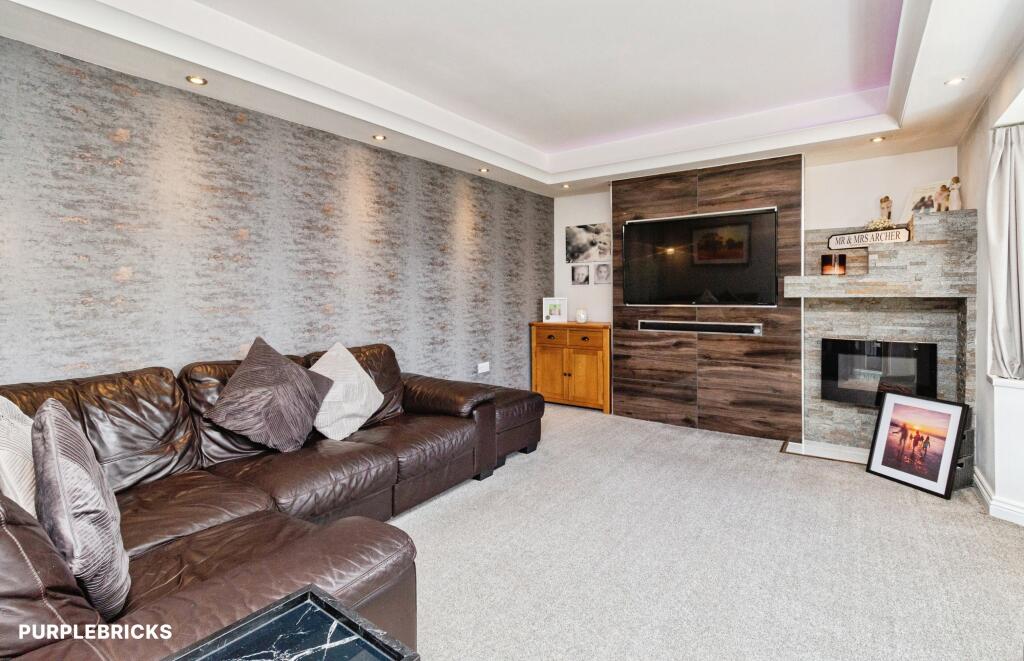 House in Stafford, Fulford - View 4