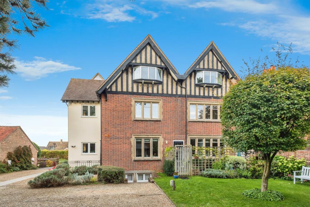 Main image of property: South Stoke Road, Woodcote, Reading