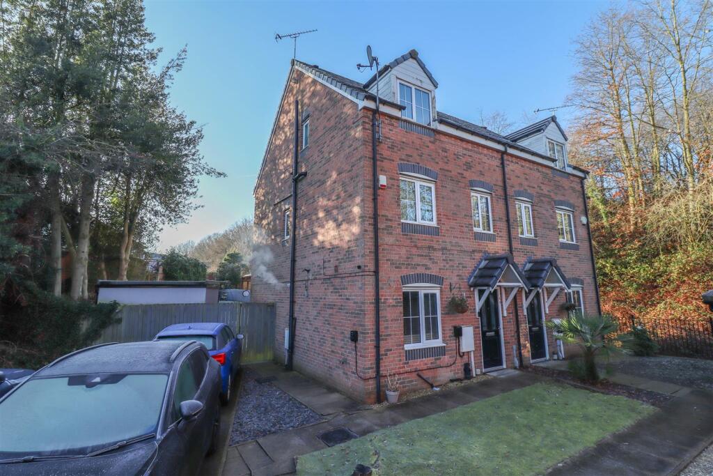 Main image of property: Netherthorpe Lane, Killamarsh, Sheffield, S21