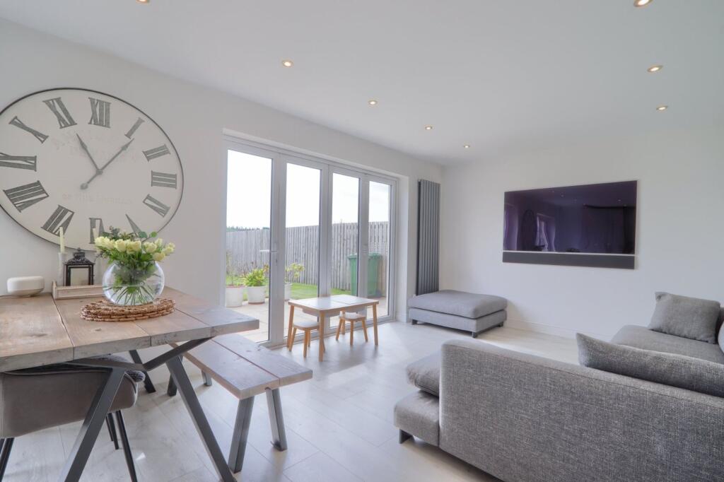 House in Stockton-on-Tees - More