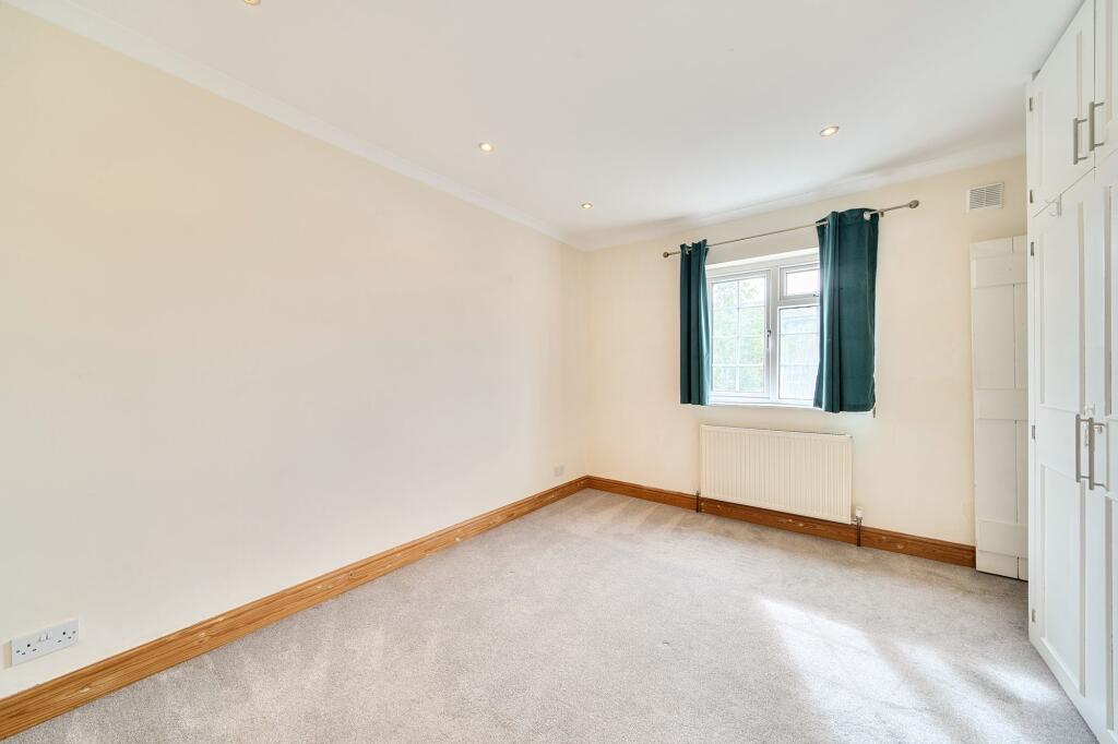 House in Kingston upon Thames - View 5