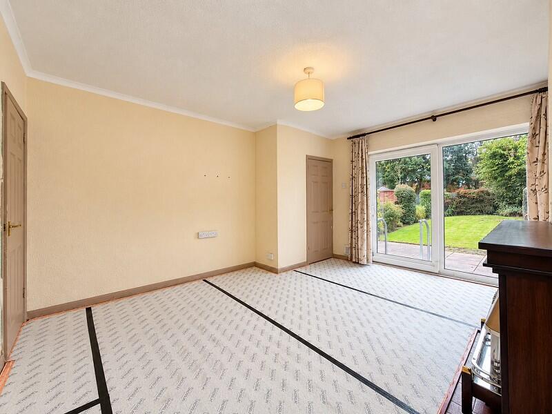 House in Cardiff, Tonyrefail - View 4