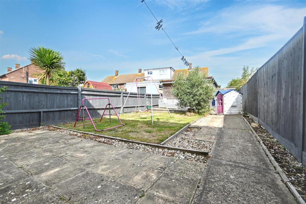 Ashgate Road, Eastbourne photo 4