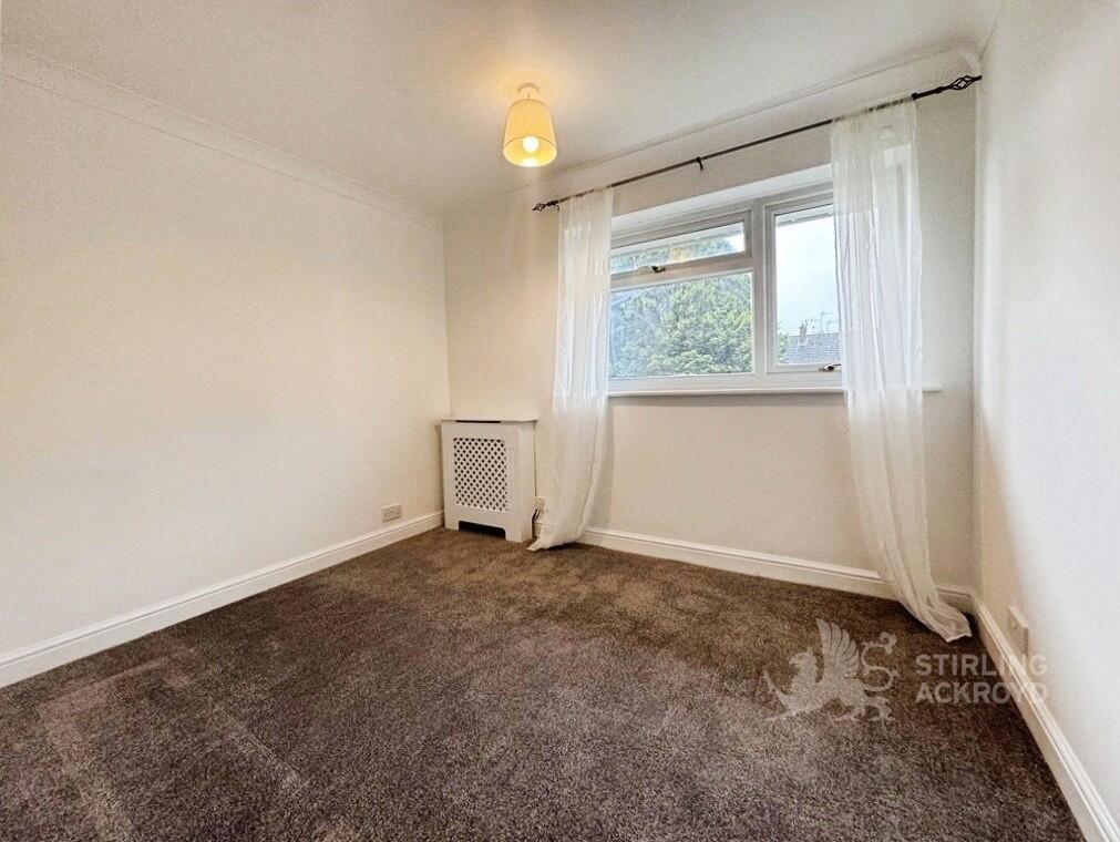 Apartment in Guildford - View 5