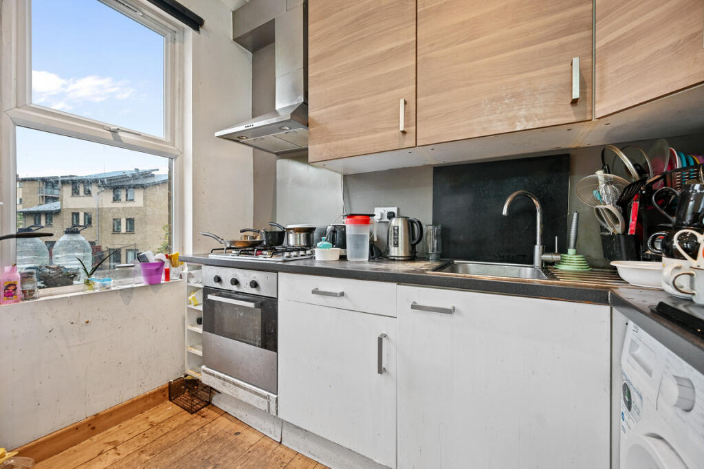 Apartment in London, Twyford - View 5