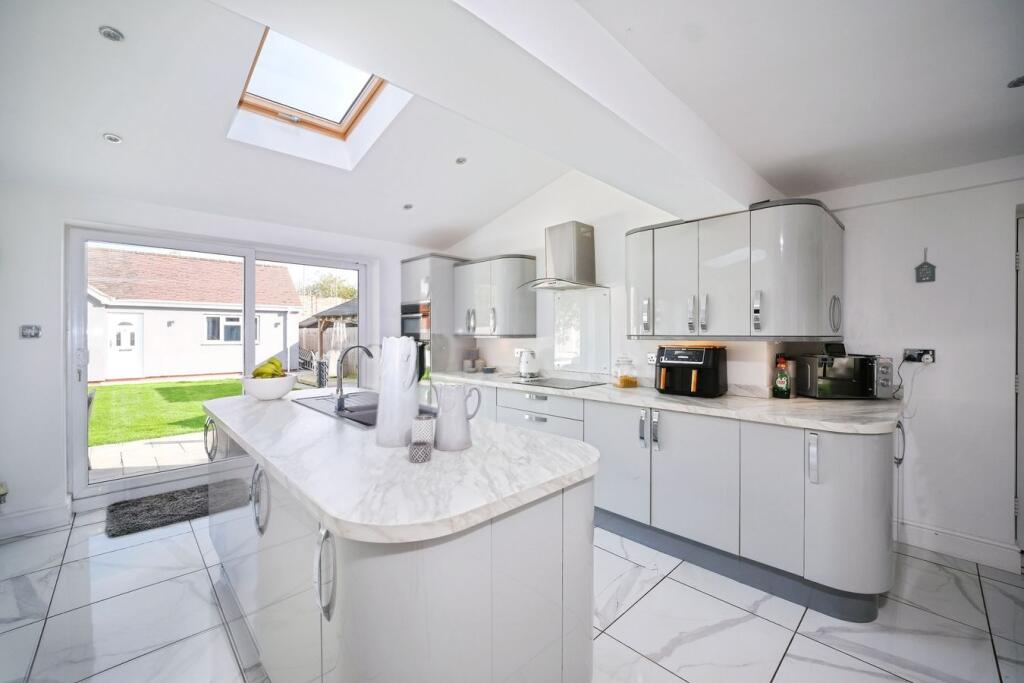 House in Brimfield, Herefordshire - View 4