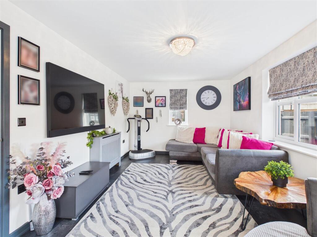 House in Worcester - More