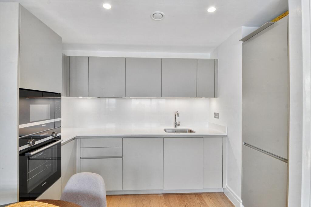 Apartment in London - View 4