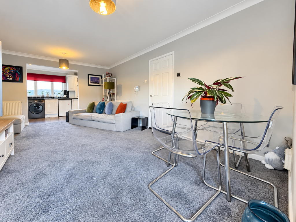 Apartment in Cwmdare, Aberdare West - View 4