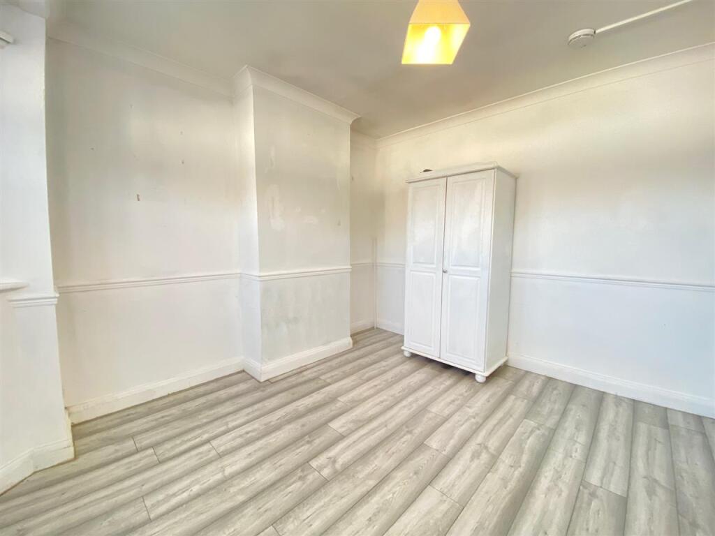 House in London - View 4