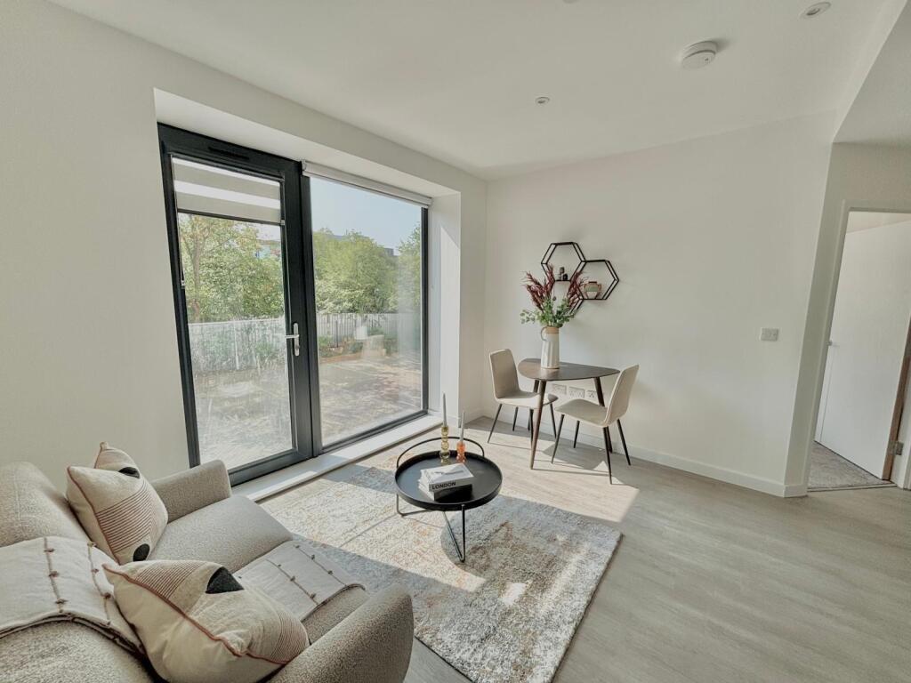 Main image of property: Silbury Court, MK9