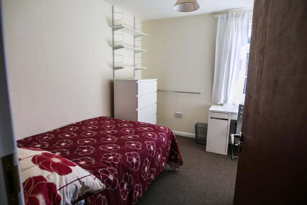 Additional image 6 of Metchley Drive - 5 bed, Harborne, West Midlands, B17