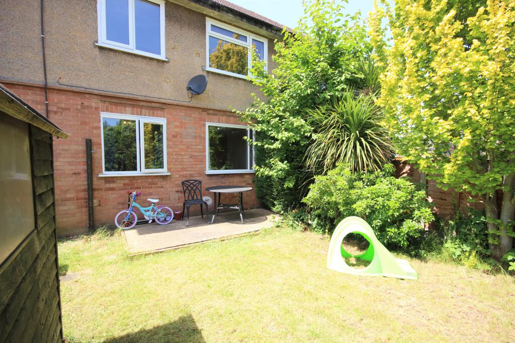 Apartment in Watford - View 4