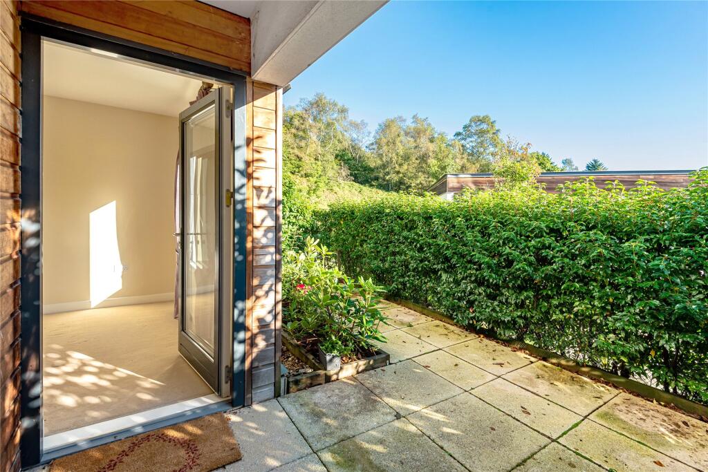 Apartment in Waverley, Haslemere - View 5