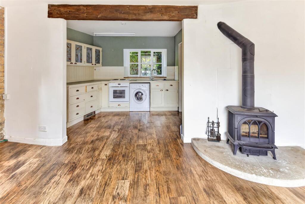 House in Powerstock, Dorset - View 5