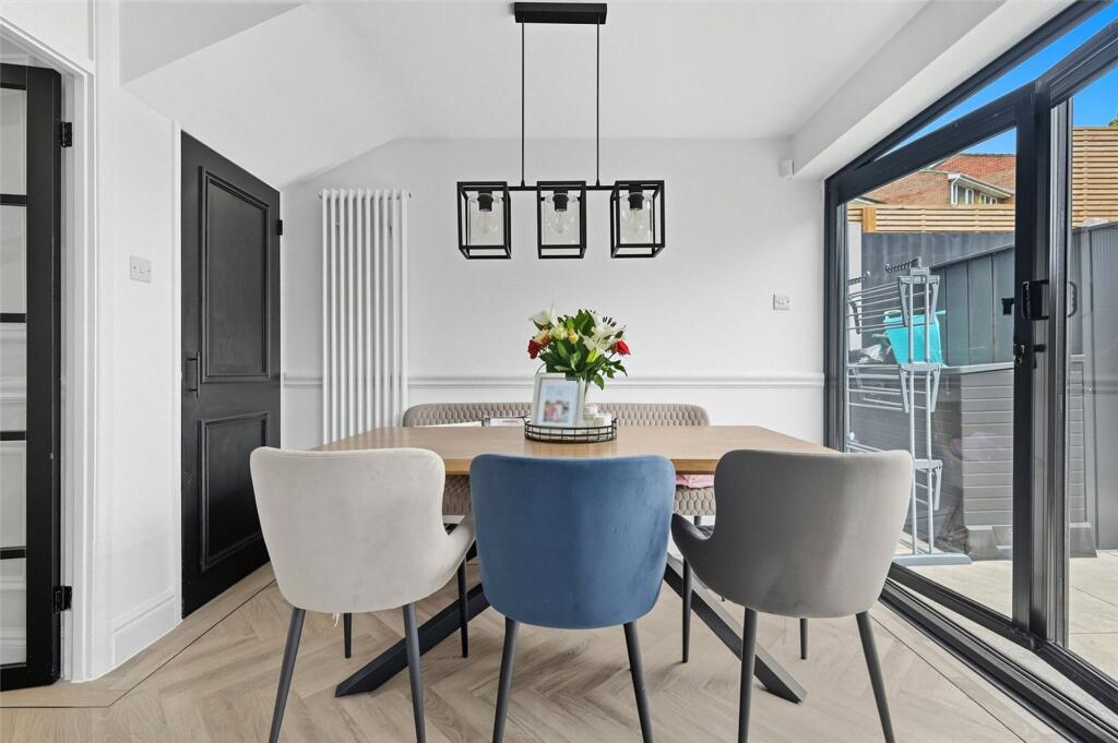 House in Basildon, Sunnymede, Billericay - View 6