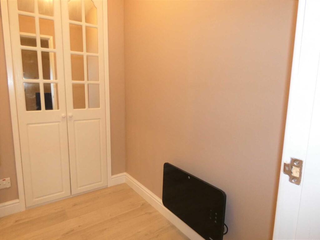 Apartment in Warrington - View 5