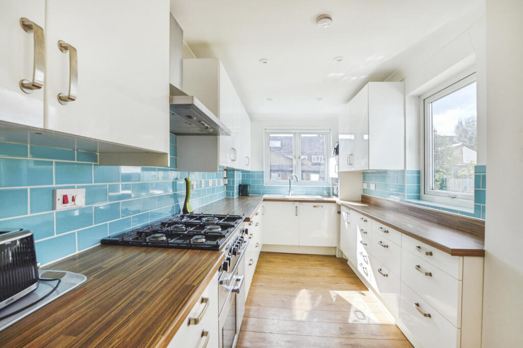 Main image of property: Park Drive, London, W3