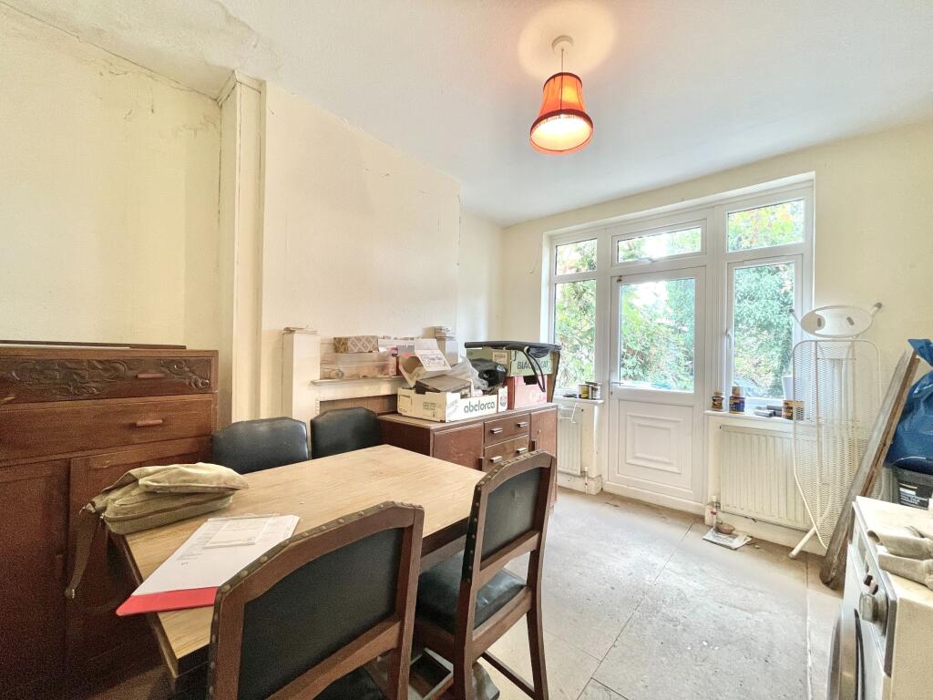 House in London, Kingsbury - View 4