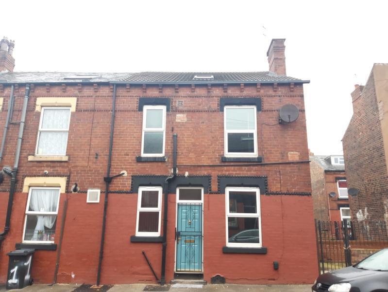 Main image of property: Compton Place, Leeds, LS9