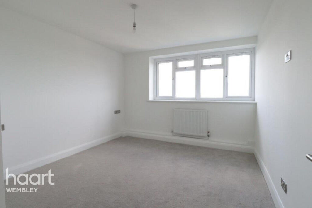 Apartment in London, Kilburn - More