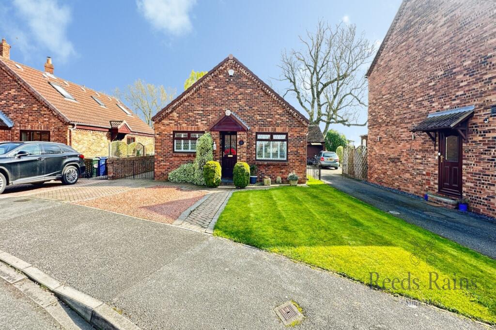 Main image of property: The Hollies, Osgodby, Selby, North Yorkshire, YO8