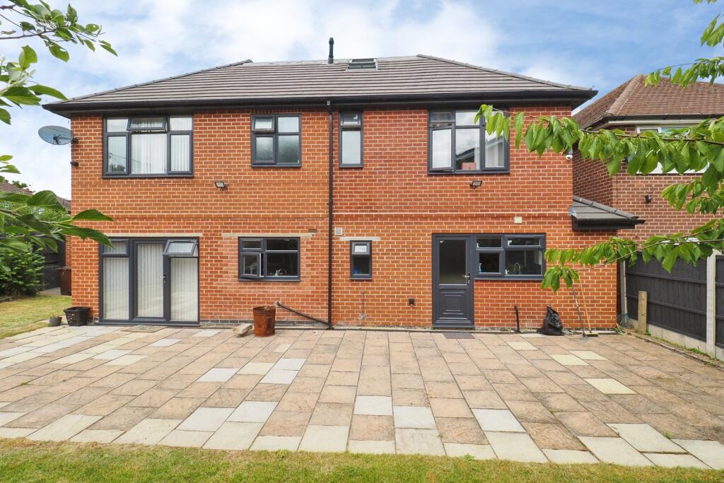 House in Nottingham, Beechdale - View 2