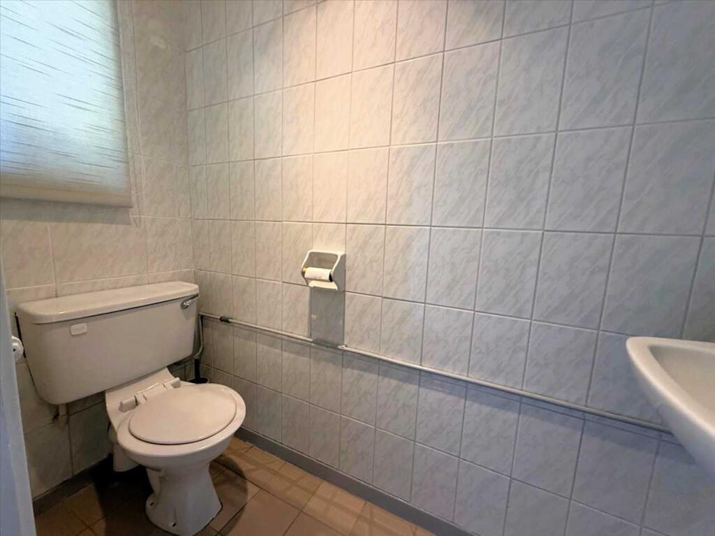 House in Dartford - View 4