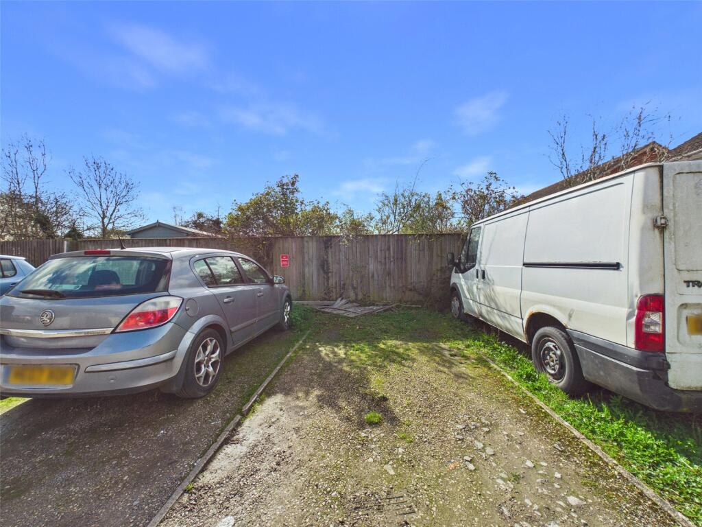 Beech Close, Hardwicke, Gloucester, Gloucestershire, GL2 - More