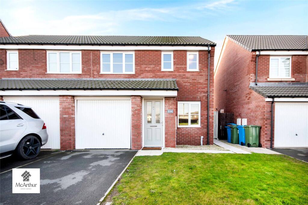 3-bed semi-detached on Avalon Gardens, Harworth and Bircotes, Doncaster, South Yorkshire, DN11, £195,000