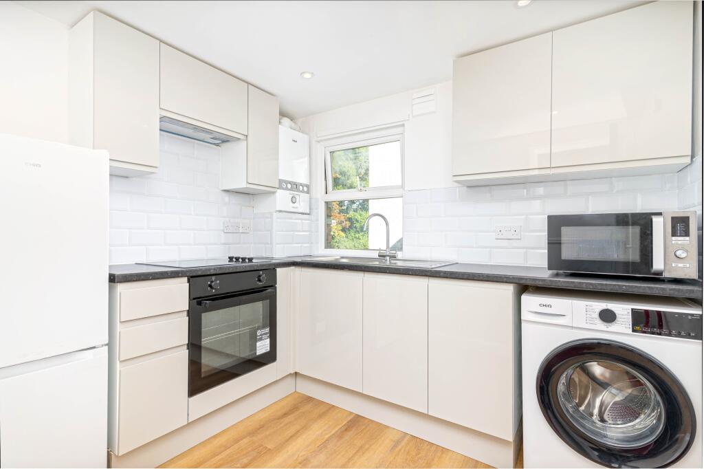 Apartment in London - View 2