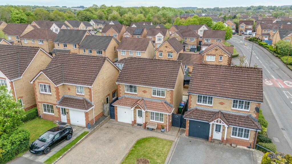 Main image of property: 16 Badger Place, Broxburn, West Lothian, EH52 5TP
