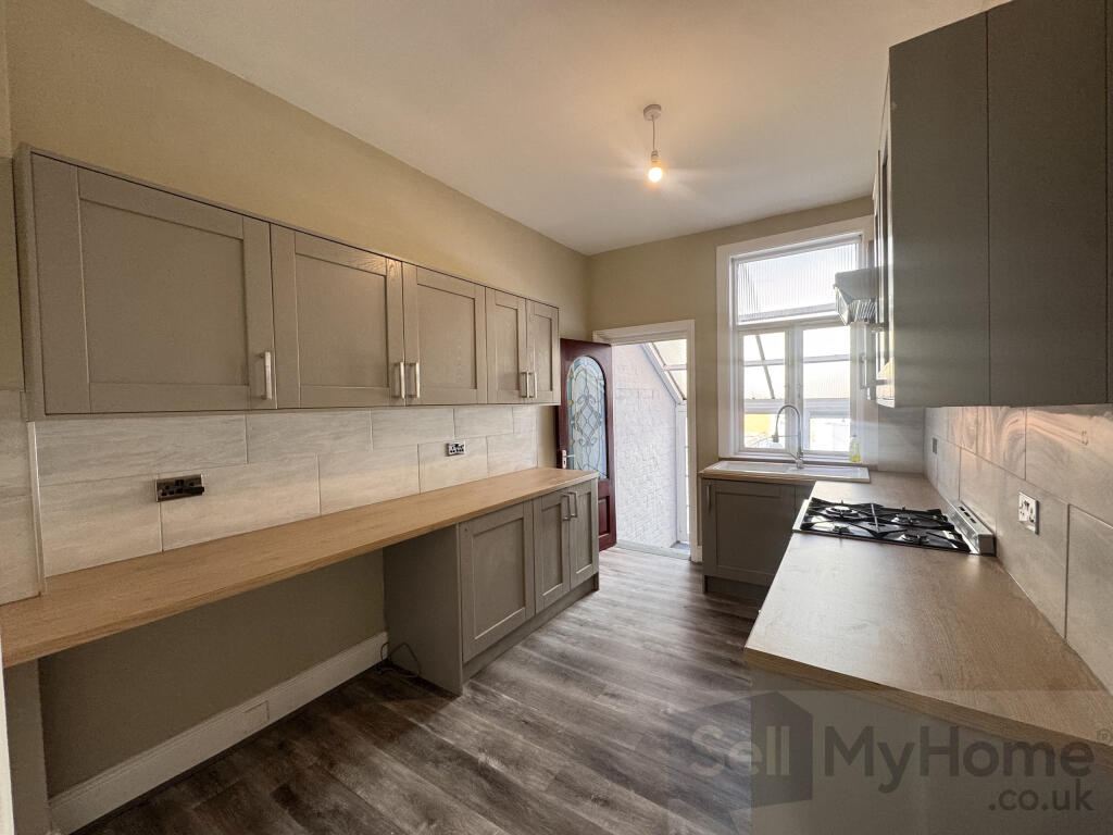 House in Lancashire, Blackpool - More