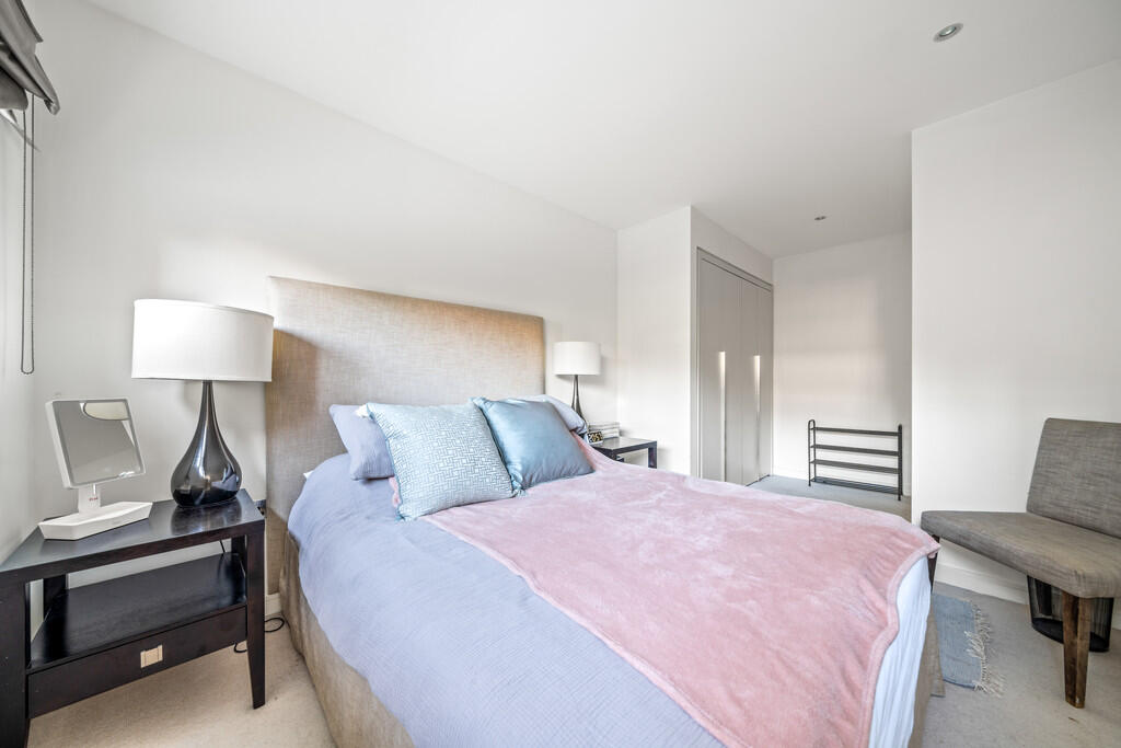 Apartment in London - View 5