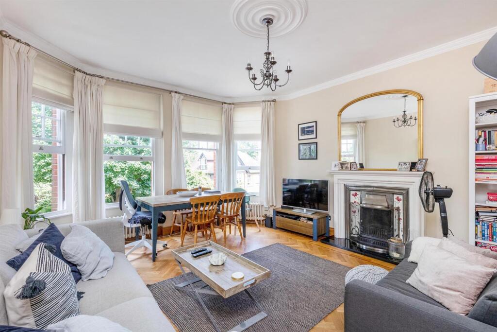 Main image of property: Elm Bank Mansions, Barnes, SW13