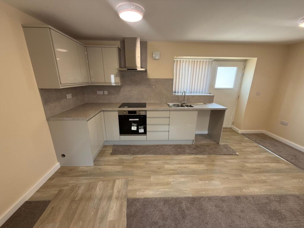 Main image of property: Commonside Farm, New Road, Old Snydale, Pontefract, WF7