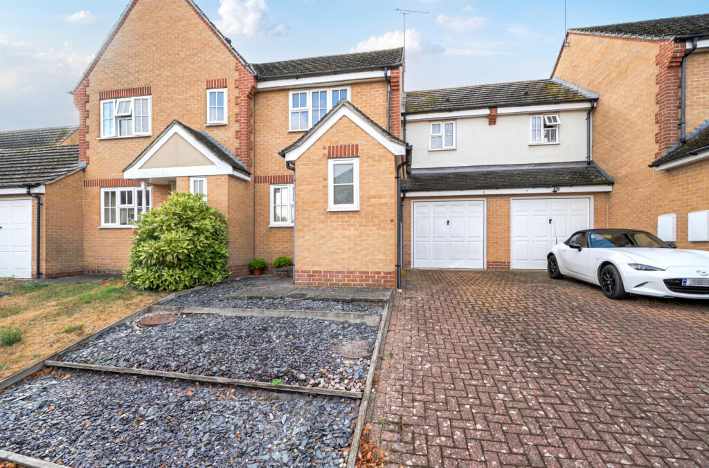 Main image of property: Harding Close, Faringdon, Oxfordshire, SN7