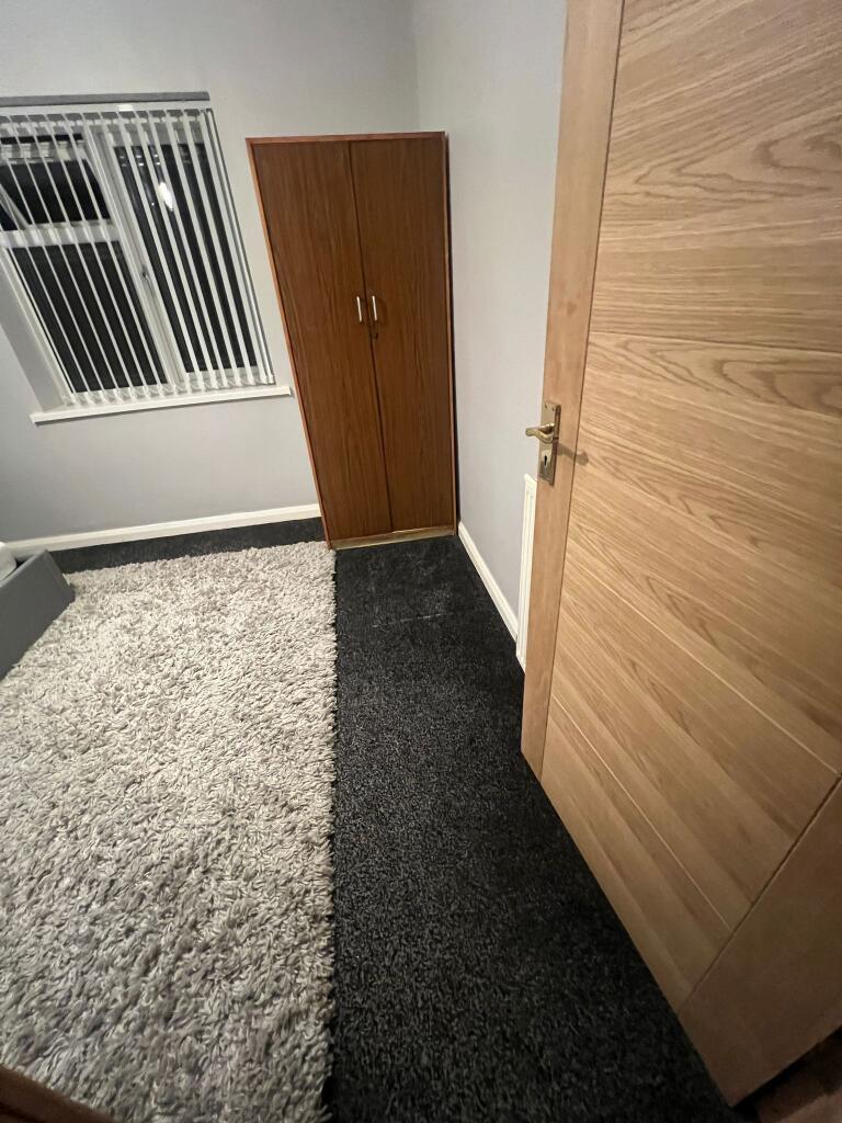 Main image of property: B33 8JY