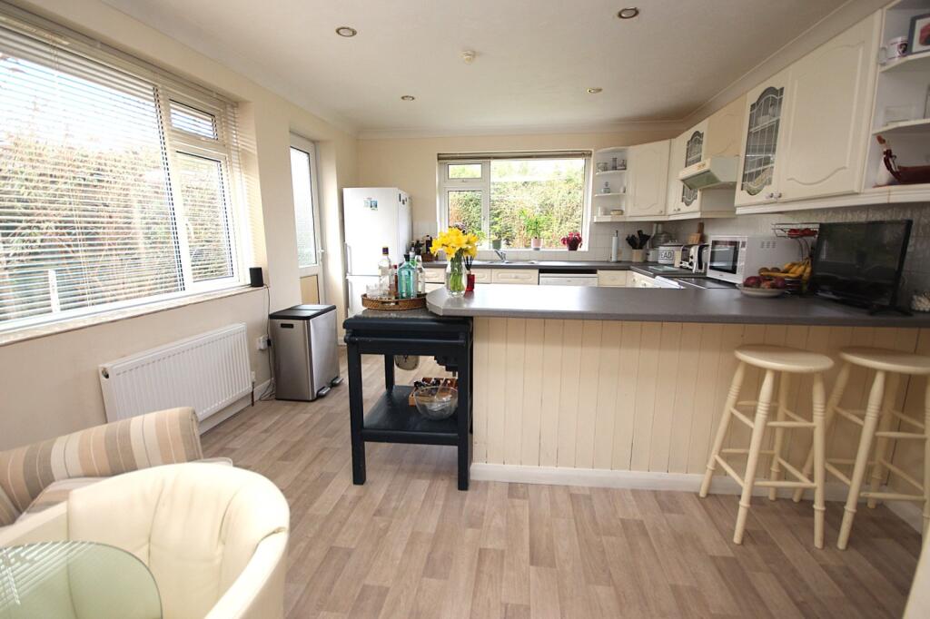 Fairview Road, Broadstone, Dorset, BH18 - View 3