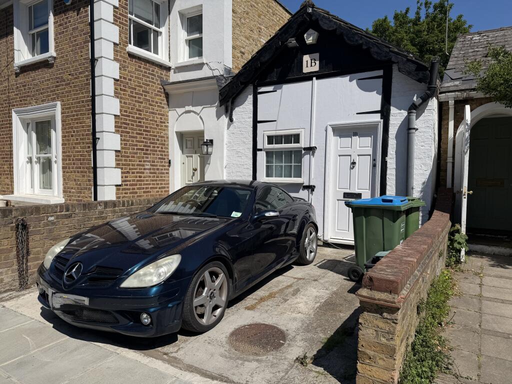 Main image of property: Evelyn Road, Richmond